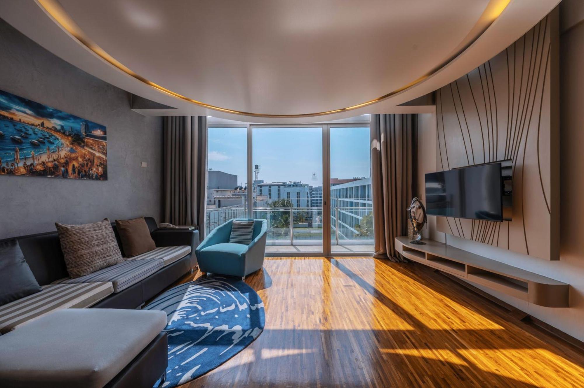 Hotel Baraquda Heeton Pattaya By Compass Hospitality Εξωτερικό φωτογραφία